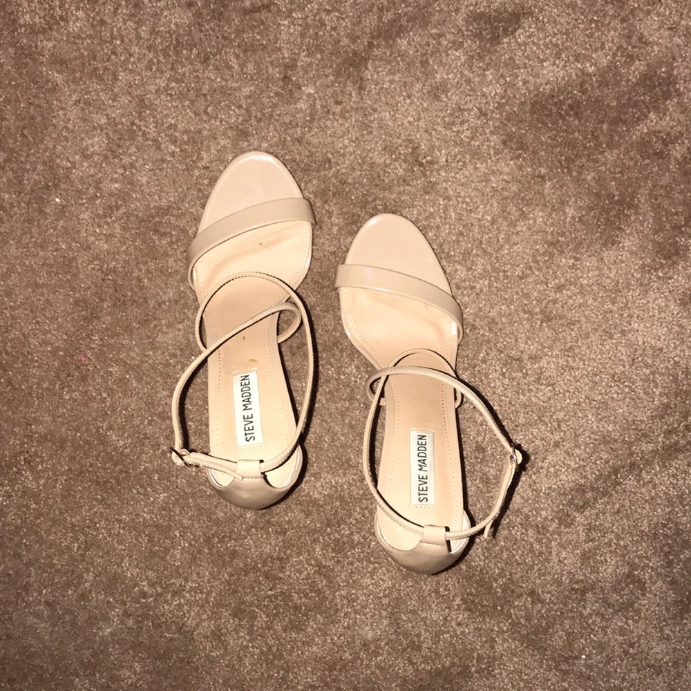 💖Steve Madden nude high heels✨✨